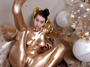 Cam Girls - Cute birthday girl with gold body paint