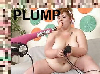 Chubby Velma Voodoo Drills Her Pussy Using a Piston Powered Machine