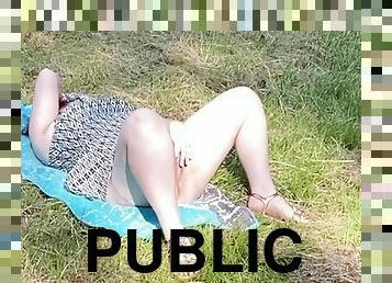 cul, gros-nichons, masturbation, nudiste, orgasme, en-plein-air, public, chatte-pussy, amateur, milf