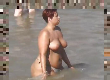 Bbw on the beach