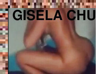 Gisela chupa verga negra