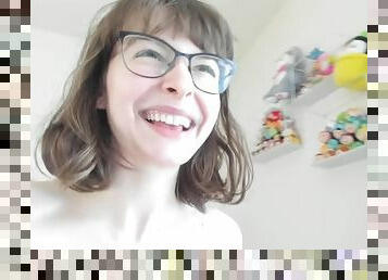 Hot busty babe webcam Pussy Rubbing