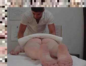 Girl with big ass enjoys hot massage