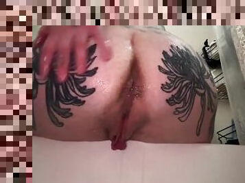Juicy fat ass, & dripping fat pussy. Butch, trans, nonbinary, queer, dyke, big clit, bodybuilder