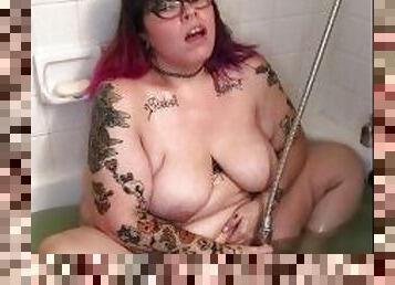 showerhead orgasm in tub