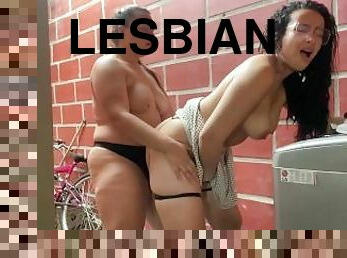 תחת, סטראפ-און, חובבן, מבוגר, מציצה, לסבית-lesbian, צעצוע, נשים-בעל-גוף-גדולות, שחרחורת