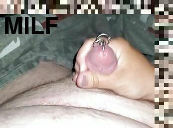 amateur, ejaculation-sur-le-corps, milf, maman, branlette, point-de-vue, ejaculation, percé, mère, lait