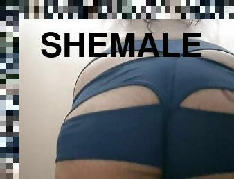 Beautiful big booty shemale LexisShemaleLUV bouncing.