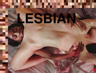 Pretty babes Boni and Lara Fox share their lesbian fantasies