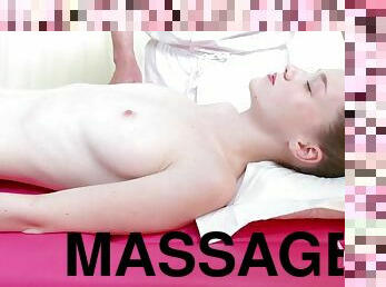 Her massage turns into wet meat hole fingering