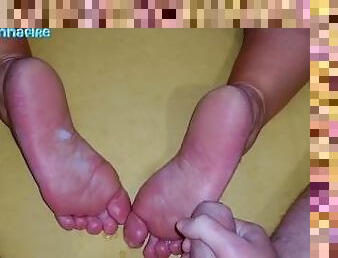 The Wife Loves sperm on the Soles
