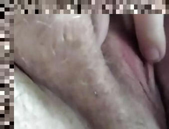 Housewife gets horny and needs to cum