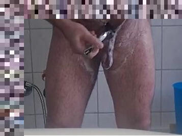 I jerk off and wash in the shower