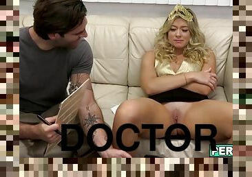 Doctor Helps River Get Her Self Esteem Back - River Lynn