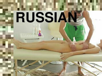 росіянка, масаж, кремовий-пиріг, фінгеринг, ступні, молода-18, жіноча-білизна, фетиш, брюнетка