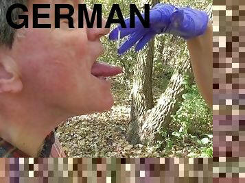 pissing, publiczne, amatorskie, hardcore, niemieckie, bdsm, fetysz, zniewolenie, las, brunetka