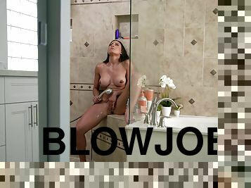 Cassie Del Isla masturbates in the shower before getting laid