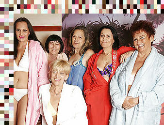 Mature Women Getting Relaxed In An All Female Sauna - MatureNL