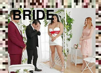 Big ass bride ends up getting laid with her future hubby's best man