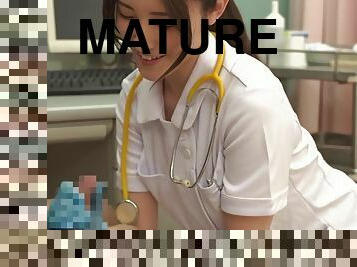 791_UMD003_1030_Mature Nurse