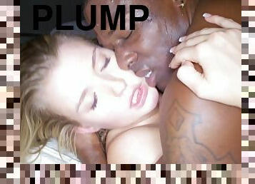 Hot plumper cheats with black dude