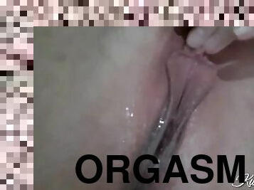 clitoris, orgasmi, pillu-pussy, ruikkiminen, soolo