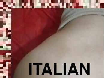 pecorina, urina, fichette, amatoriali, ragazze-giovani, mammine-mature, mamme, madri, italiani