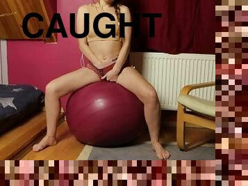 Fitness girl Masturbates on a fitball and cums well. AnnaHomeMix