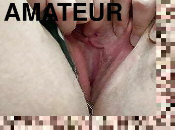 clito, grosse, masturbation, chatte-pussy, amateur, maison, belle-femme-ronde, joufflue, doigtage, famille