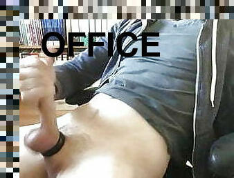 Another gigantic cumshot in Homeoffice 