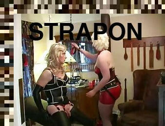 transvestit, strapon, latex