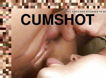 Hot fucklicking and eating creamy cum