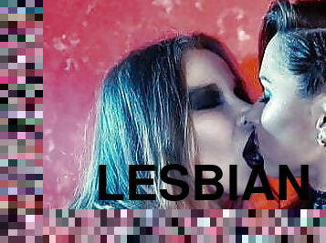 лесбіянка-lesbian, масаж, бдсм, поцілунки, стерва, блондинка, янгол, брюнетка, татуювання