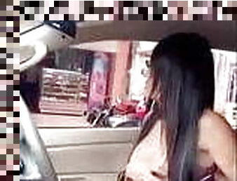 Amazing exhibitionist ladyboy cums in her car