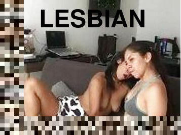 זקן, כוס-pussy, לסבית-lesbian, אמא, לעשות-עם-האצבע, נשיקות, צעירה-18, בת, יותר-זקן, אסורות