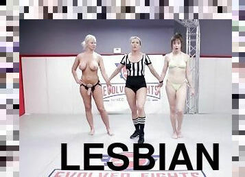 סטראפ-און, לסבית-lesbian, התאבקות