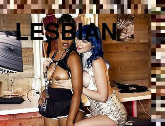 Jenna Foxx & Jewelz Blu in Her Biggest Fan - TwistysNetwork