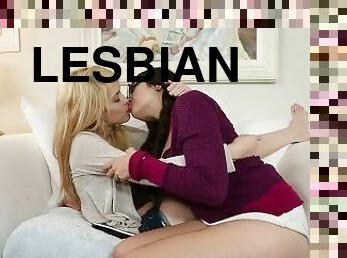 אורגזמה, כוס-pussy, חתיכות, לסבית-lesbian, לעשות-עם-האצבע, צעירה-18, בלונדיני