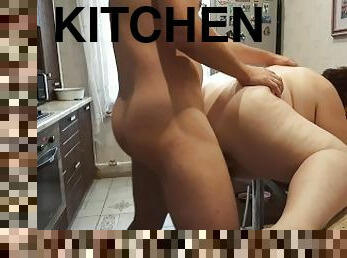 Hard fuck in the kitchen BBW with her lover