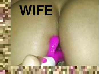 latin hotwife with dildo- esposa latina cogiendo con dildo