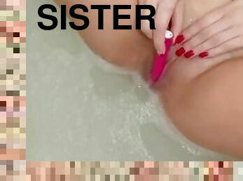 baignade, masturbation, chatte-pussy, amateur, ejaculation-sur-le-corps, jouet, branlette, sœur, solo, humide