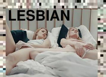 lesbo-lesbian, milf, blondi, luonnollinen, sisko, korkeat-korot, pikkurintainen