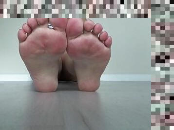 Ignored by my sexy dutch soles