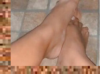 Feet playing ????