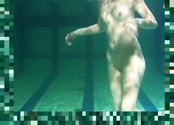 Tiniest sexiest horniest babes swim and masturbate