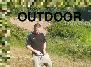 Ginger outdoor piss