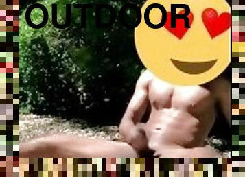 BBC MASSIVE OUTDOOR CUMSHOT