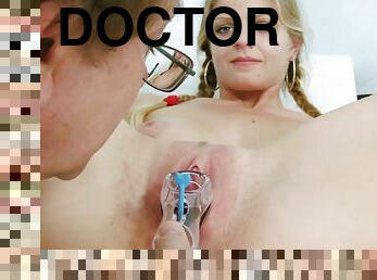 Freaky Doctor - Jenny