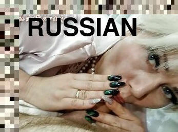 Russian mom AimeeParadise is the Queen of Whores! Crazy blowjob compilation! Fantastic close-ups!