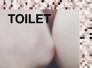 asiatique, cul, masturbation, pisser, amateur, japonais, culotte, toilette, solo